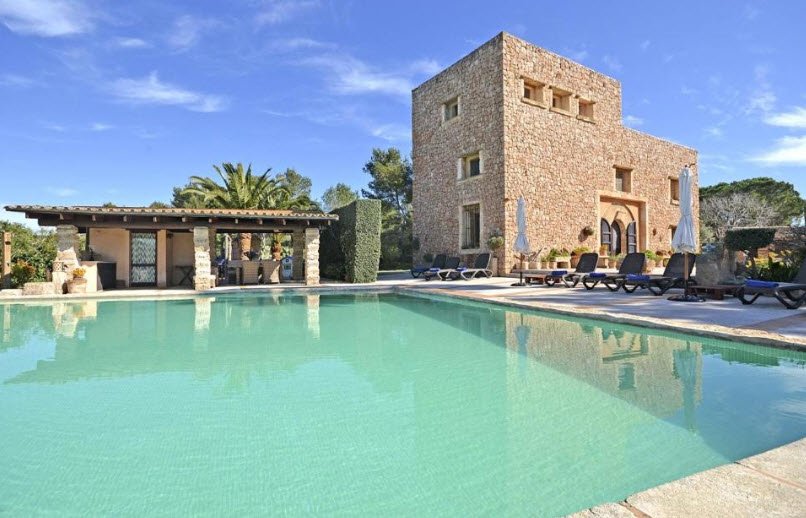 Torreón Villamoréi, Spain